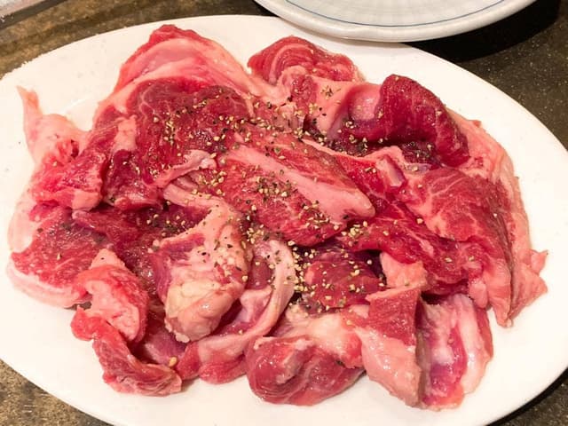 羊肉炭火焼 肉汁屋 - サブ画像3