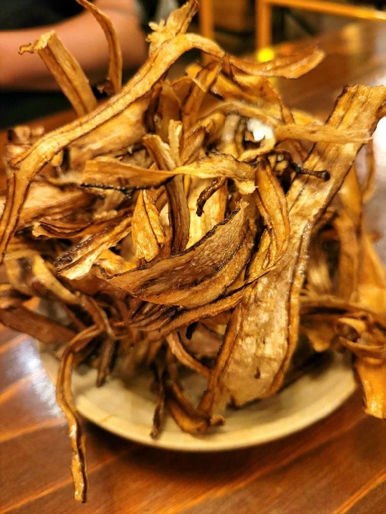 無国籍料理店 極楽孔雀