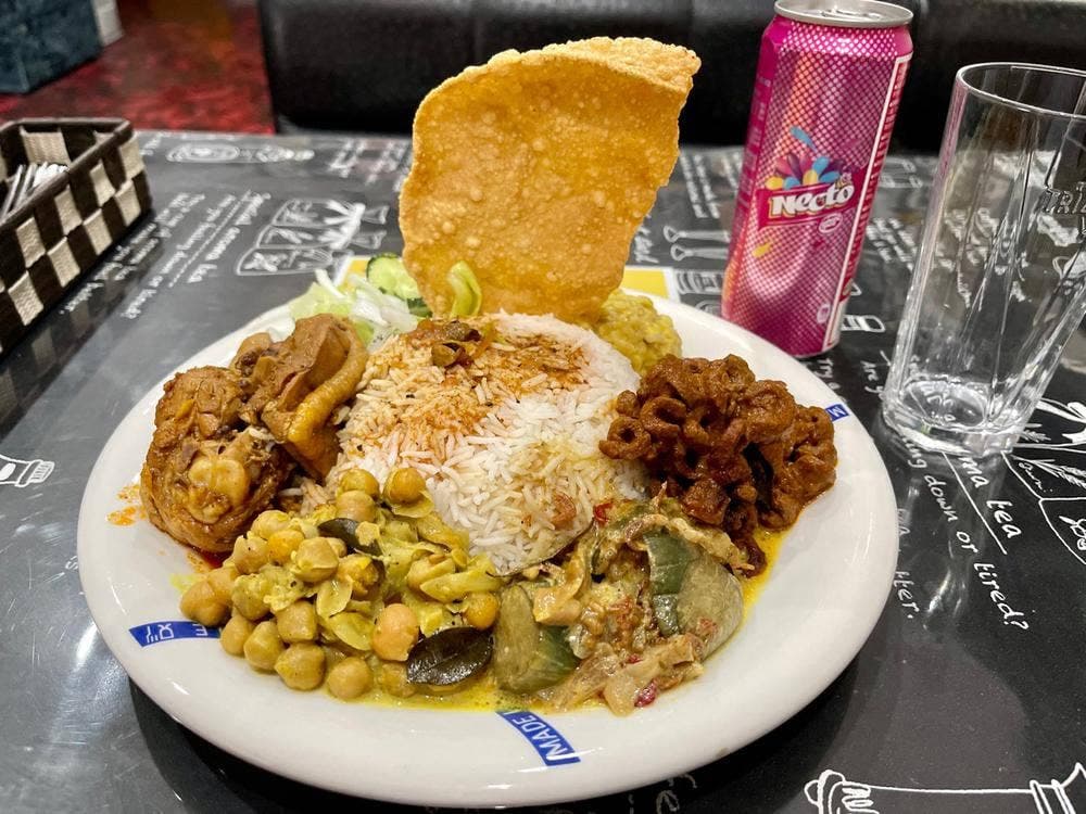 JAPAN ARALIYA SriLanka Family Restaurant