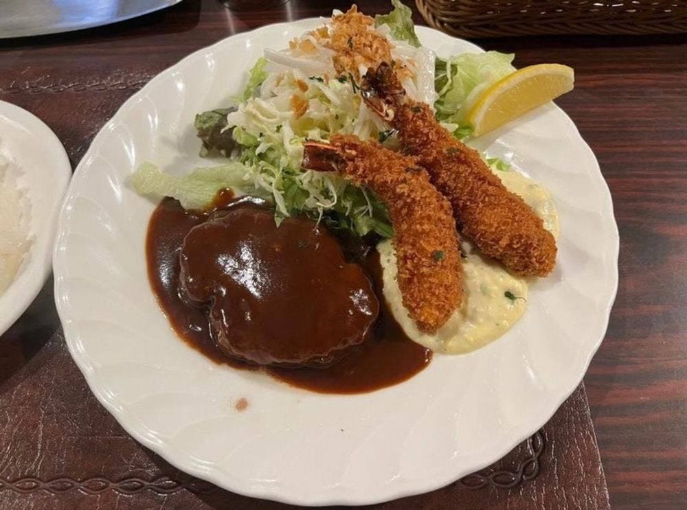 グリル ばらの木