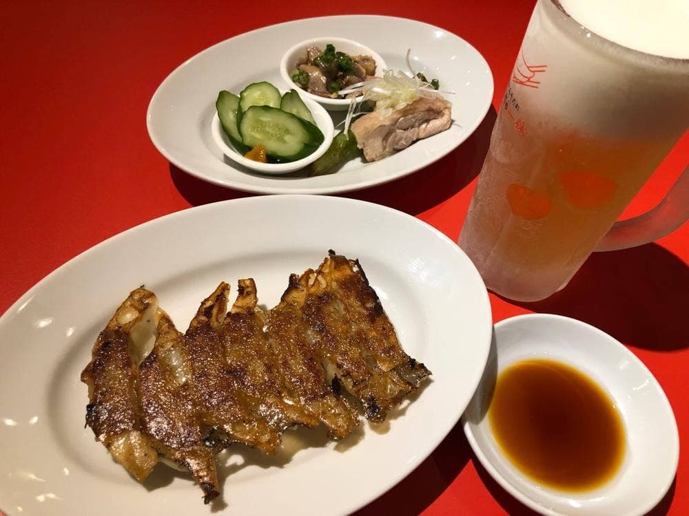 ぎょうざの一休 三宮店