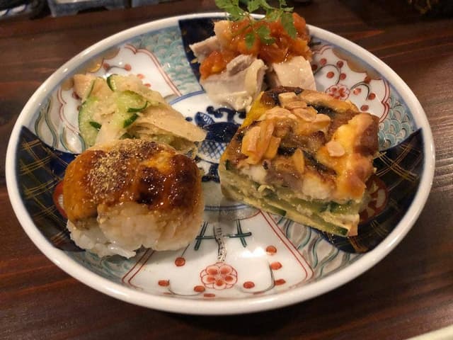 日本酒とワイン 蓮蛙 - サブ画像1