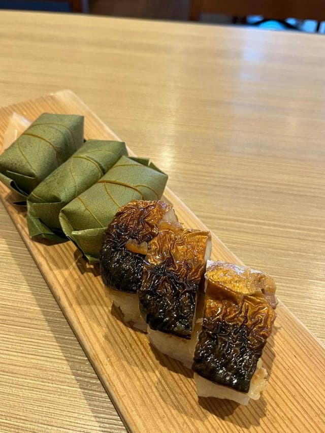 柿の葉ずし 平宗 法隆寺店 - サブ画像1