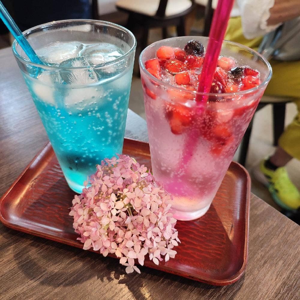 アートスペースカフェ 線路