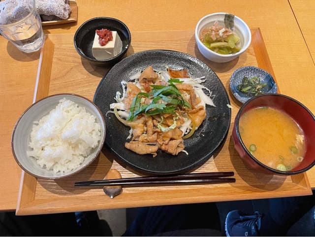 家庭料理と肉 居酒屋 伸 - サブ画像1