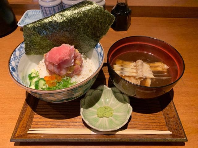 Ωm - サブ画像2