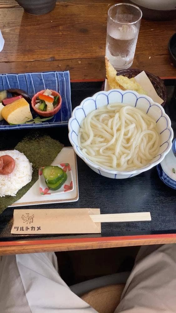 釜あげおうどん ツルトカメ