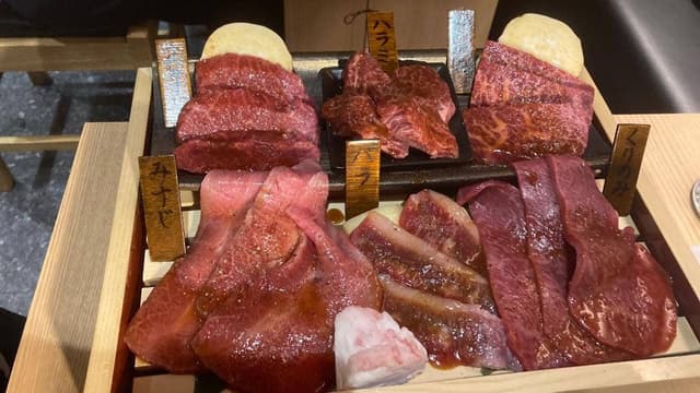焼肉 うし惚れ 神楽坂本店 - サブ画像1