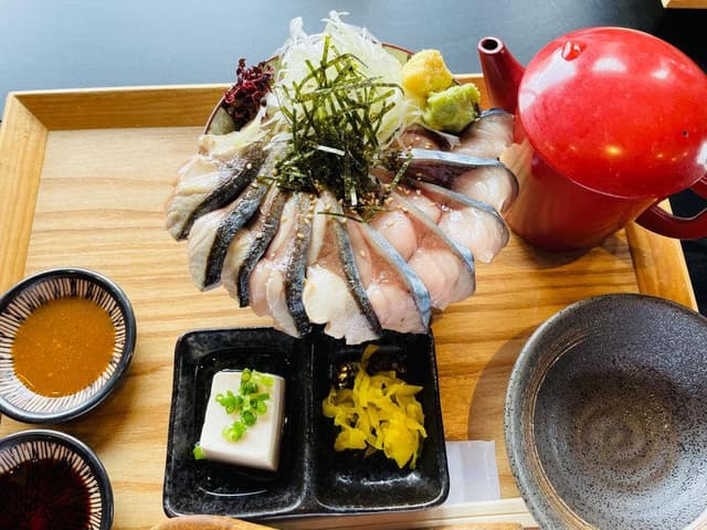 とろさば料理と日本酒 SABAR 新大阪店 - サブ画像1
