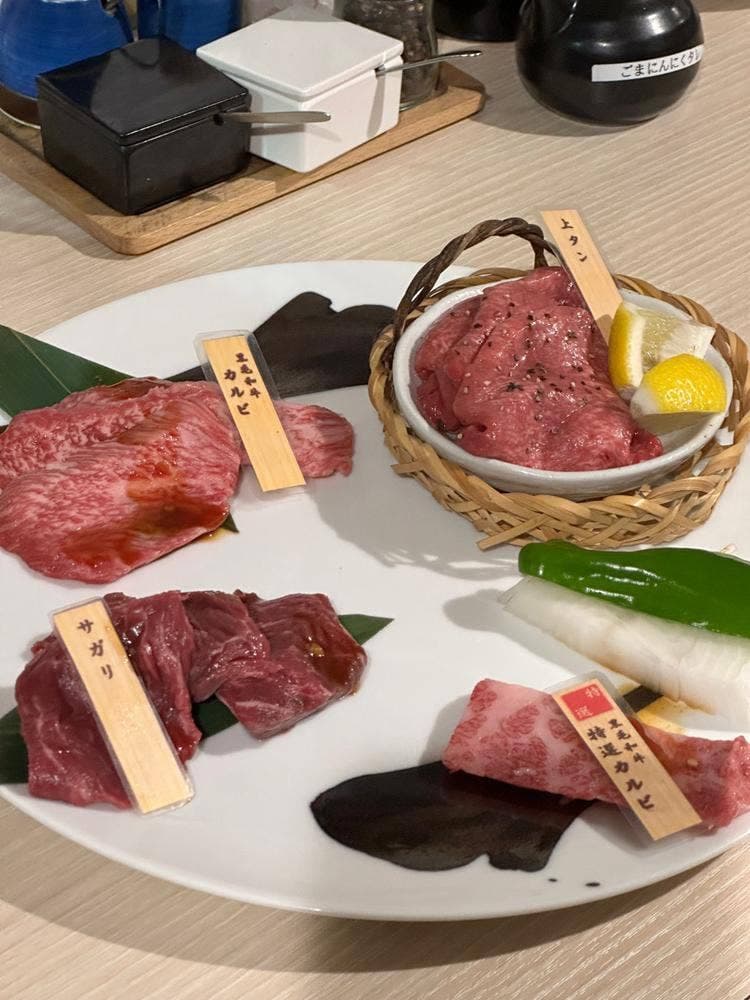 個室焼肉 つばめ 本店