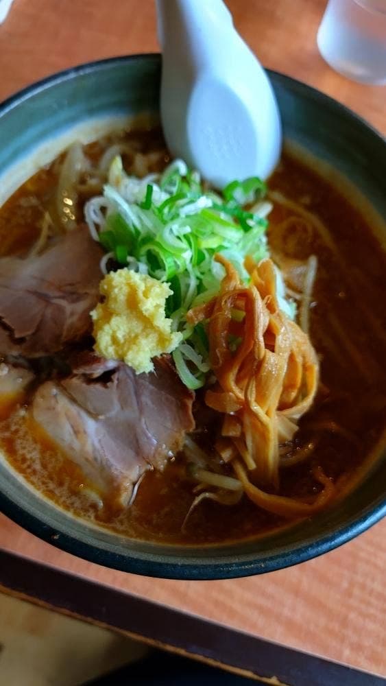 正統派札幌ラーメン 麺屋 凪冴