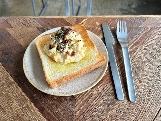 almond hostel & cafe カフェラウンジ - サブ画像2