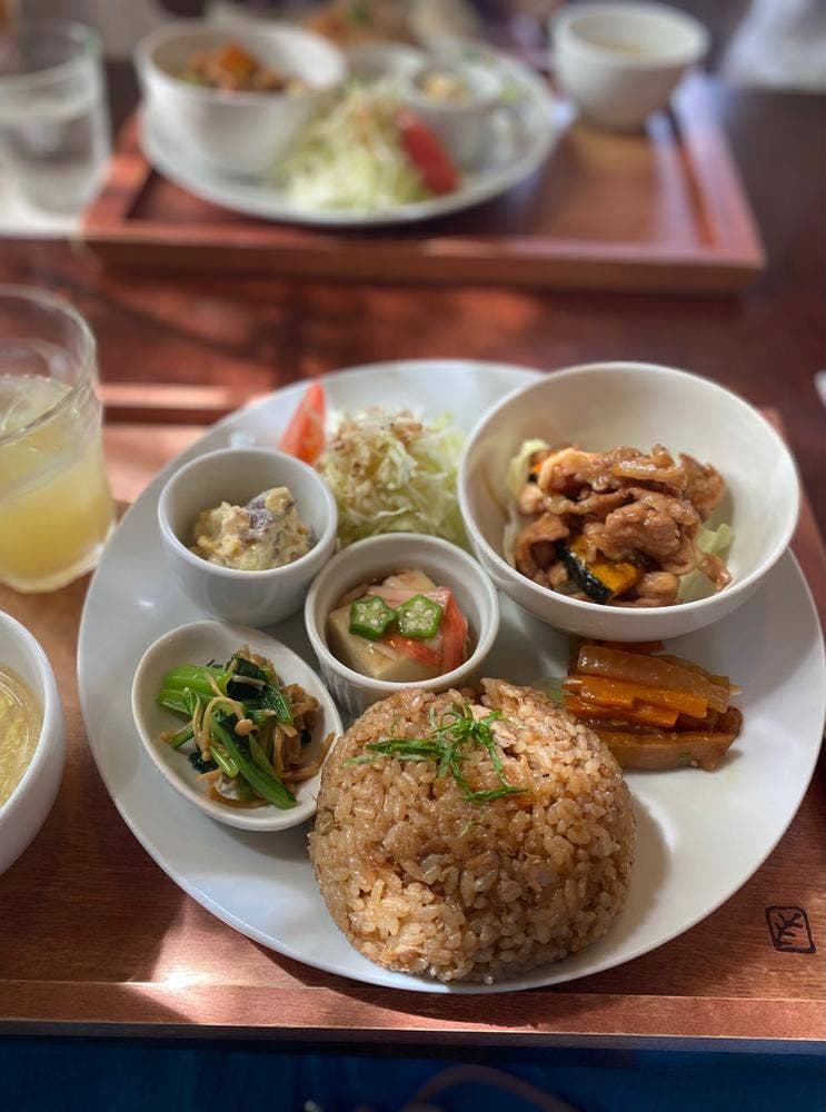 ごはんカフェ 鈴家