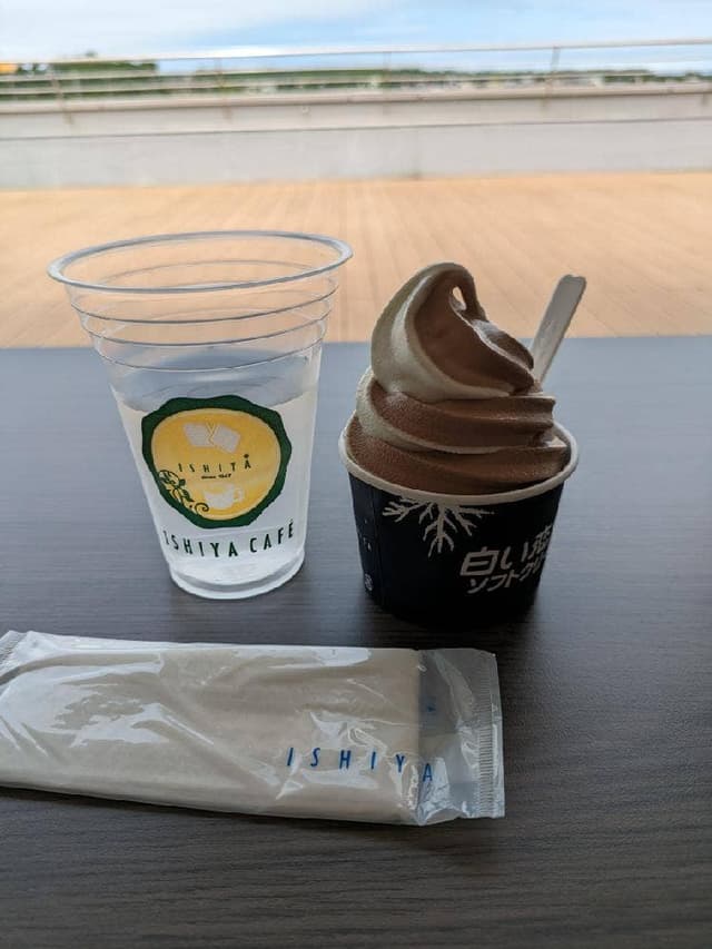 イシヤカフェ 北広島市役所店 - サブ画像1