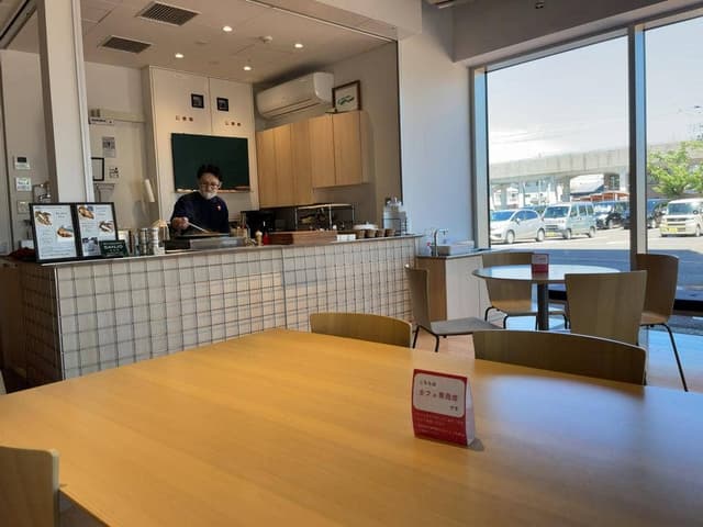 bibliothèque café Aï-DA - サブ画像2