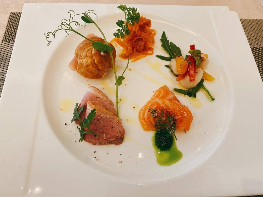 BISTRO plaisant