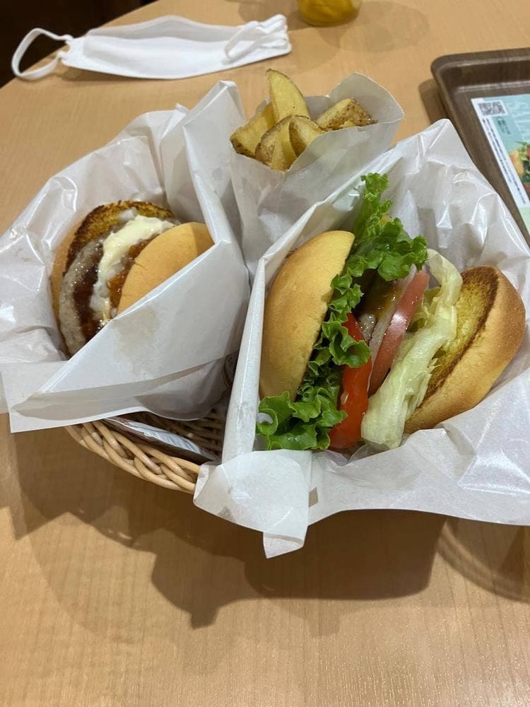 フレッシュネスバーガー プライムツリー赤池店