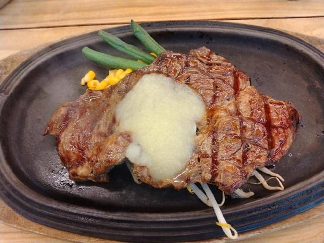 伝説のステーキ屋 稲城店 - サブ画像1