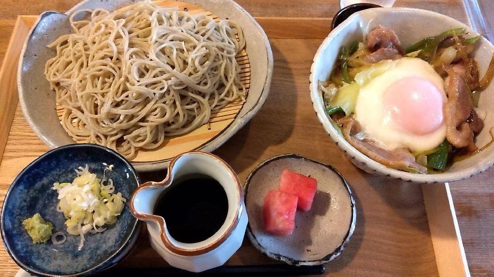 蕎麦とスイーツ みかど