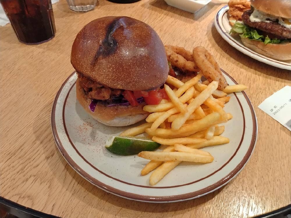 J.S. BURGERS CAFE 神戸ハーバーランドumie店