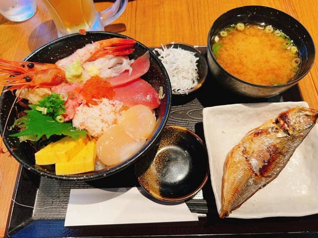 海鮮丼 佐政 - サブ画像1