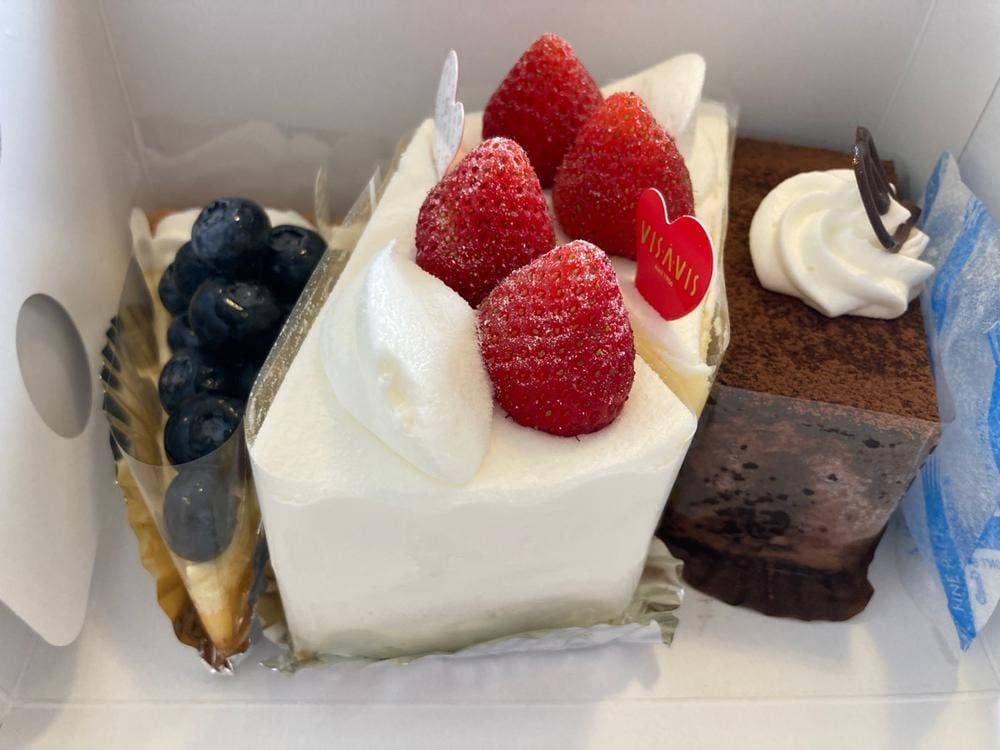 ヴィザヴィ薬院店