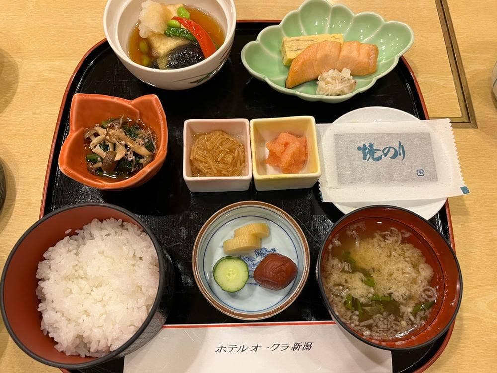ホテルオークラ新潟和食堂・や彦