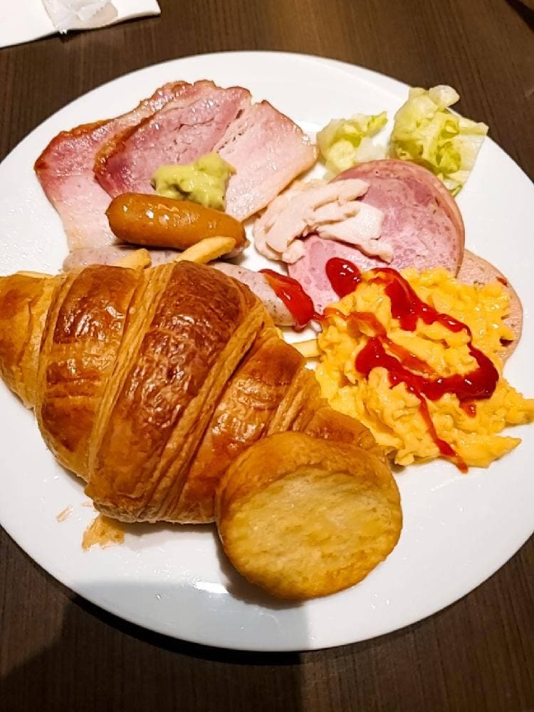 カフェ トスティーナ シェラトン・グランデ・トーキョーベイ・ホテル