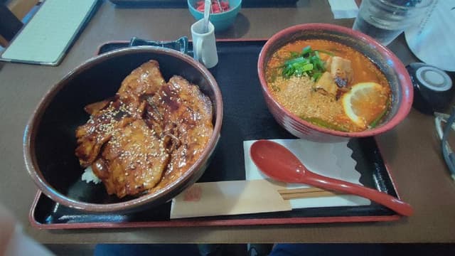 豚丼 大手門 - サブ画像3