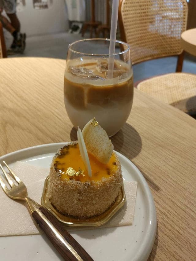 Little Flower COFFEE - サブ画像3