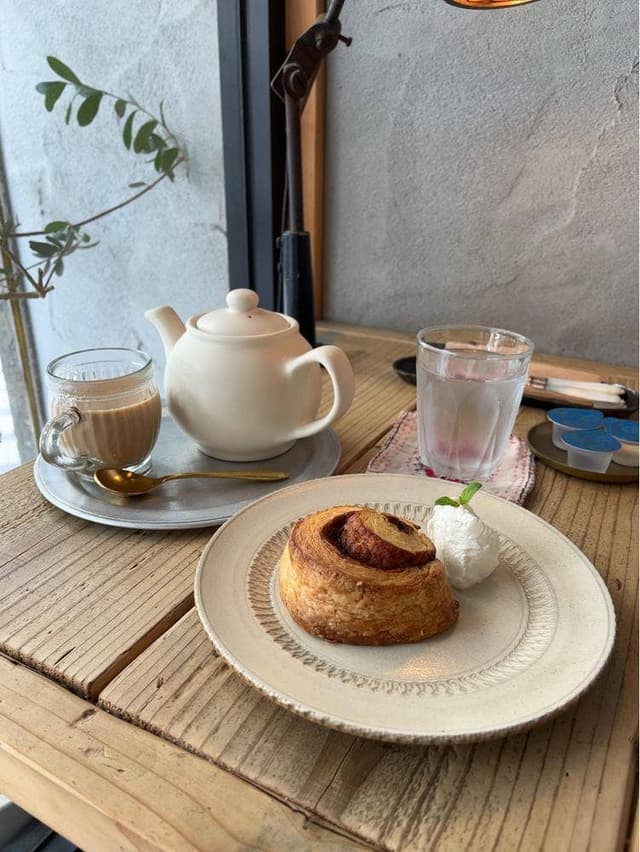 Go Go Round This World! Books&Cafe - サブ画像3