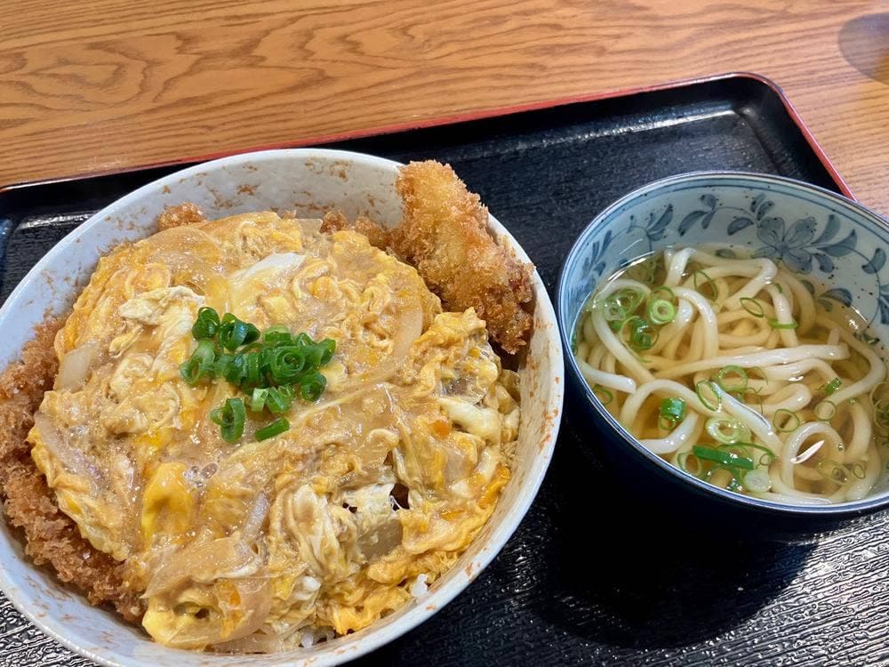 まるまるうどん 大村店