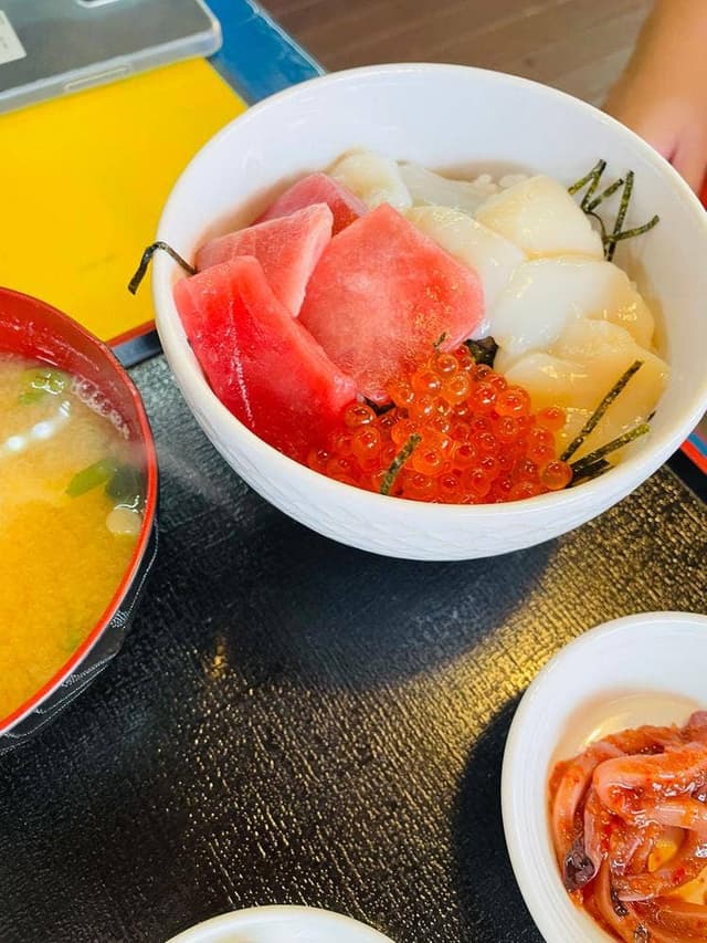 北海屋 どんぶり横丁市場 - サブ画像3