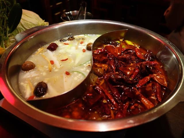 老麻火鍋房 薬膳火鍋専門店 - サブ画像1