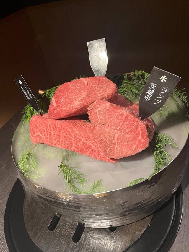 焼肉牛印 新宿店 - サブ画像1