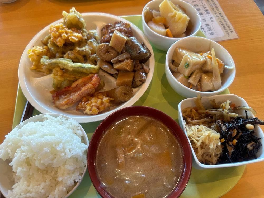 ごちそうキッチン 畑のはる