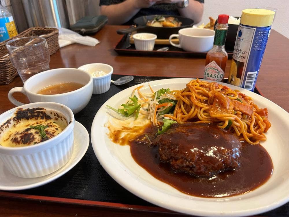 カジュアルレストラン ことぶき亭