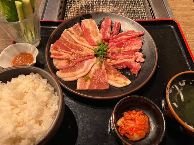炭火焼肉 七輪房 大間木店 - サブ画像1