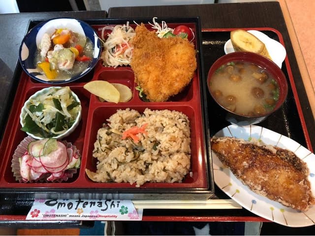 コーヒー＆ランチ 琥珀 - サブ画像1
