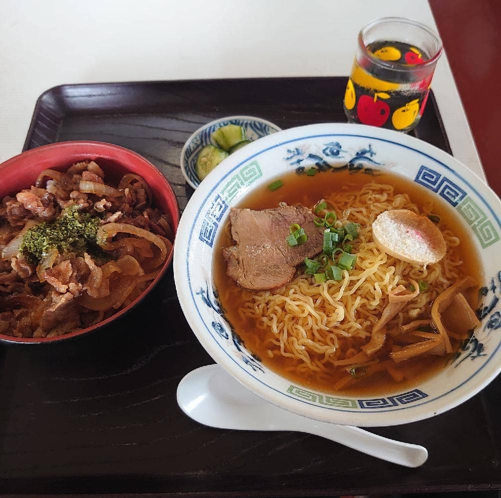 ドライブインあかべこ