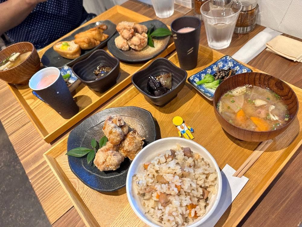 FUJI de 223 いなりと発酵カフェ