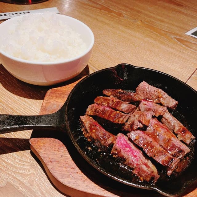 A4和牛寿司×ラクレットチーズ×クラフトビール 肉バル BISON 本厚木店 - サブ画像2