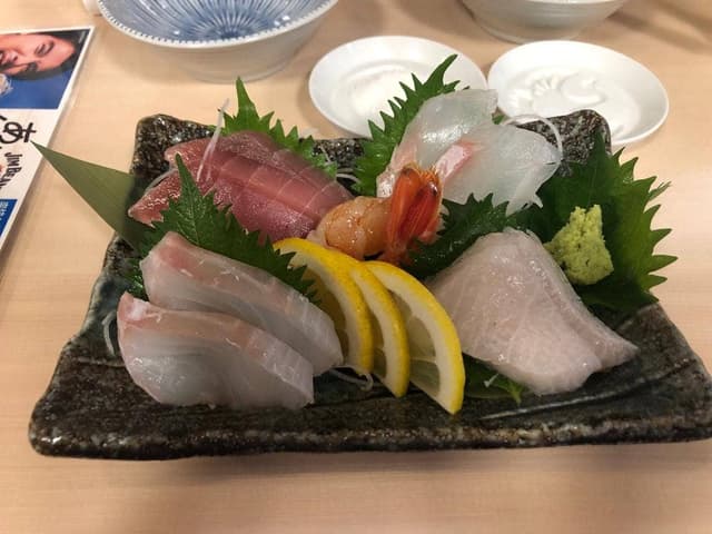 鮨ト酒 遠囲屋 - サブ画像1