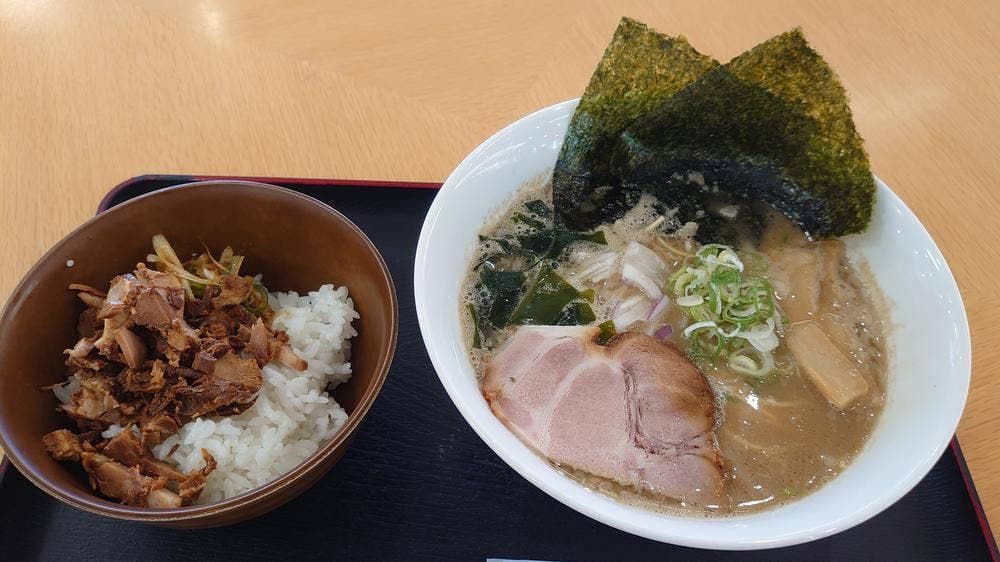 道の駅十和田フードカウンター 春夏秋冬 しき