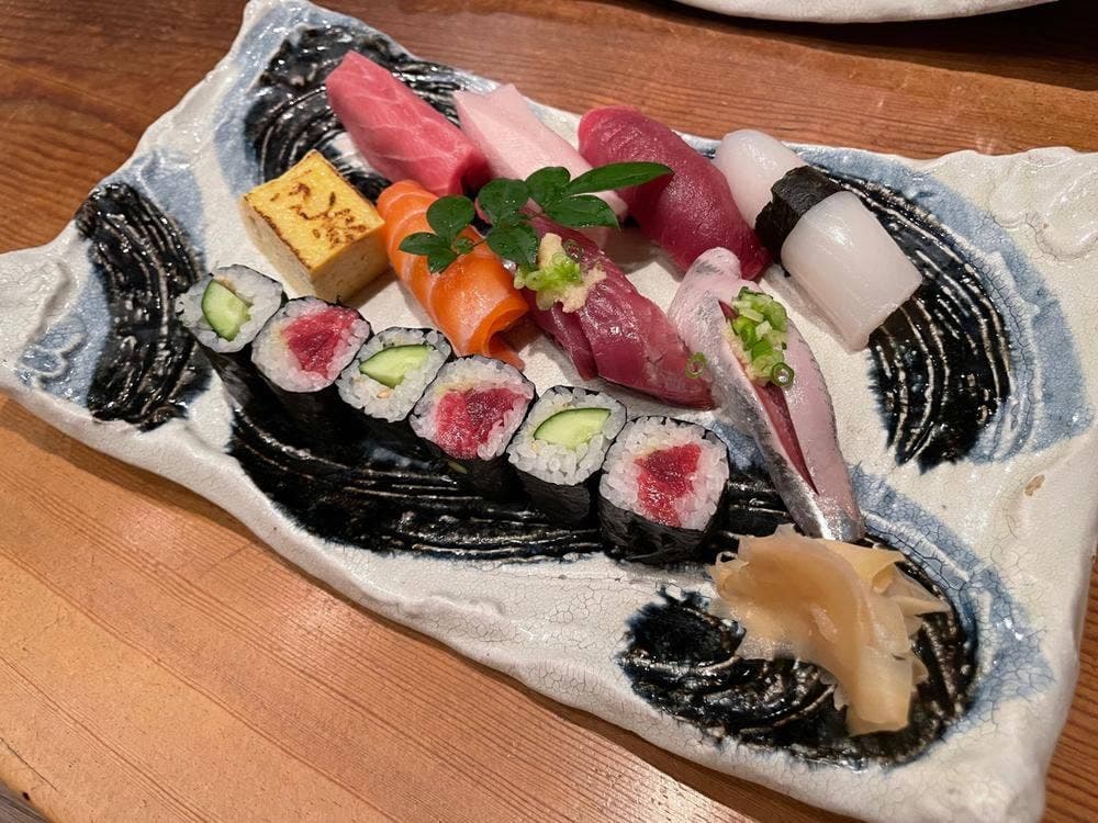 すし家