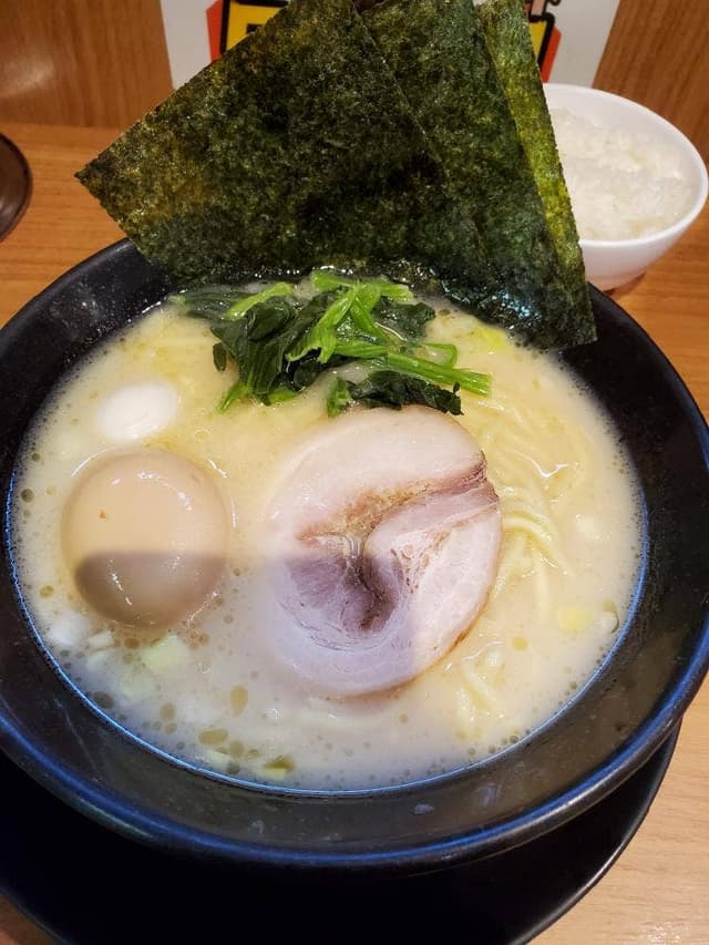 横浜家系ラーメン 晴天家 十日市場店 - サブ画像3