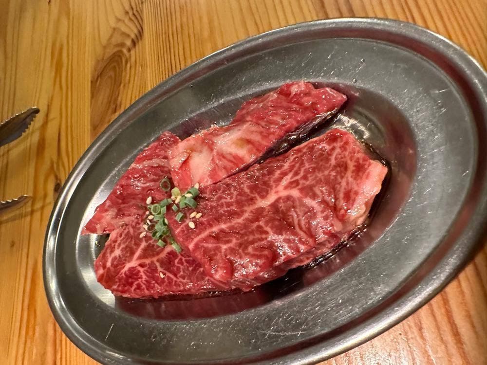 炭火焼ホルモン たろべえ