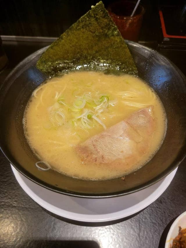 博多長浜豚骨ラーメン 博多 鷹マル - サブ画像1