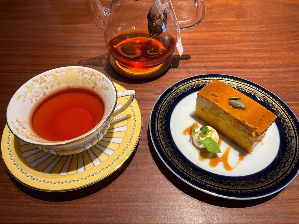 Cafe salon & Bar Arg