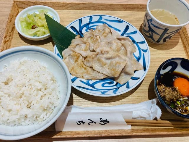あんちすてーき とろろ麦めし 豚丸 ラソラ川西店 - サブ画像3